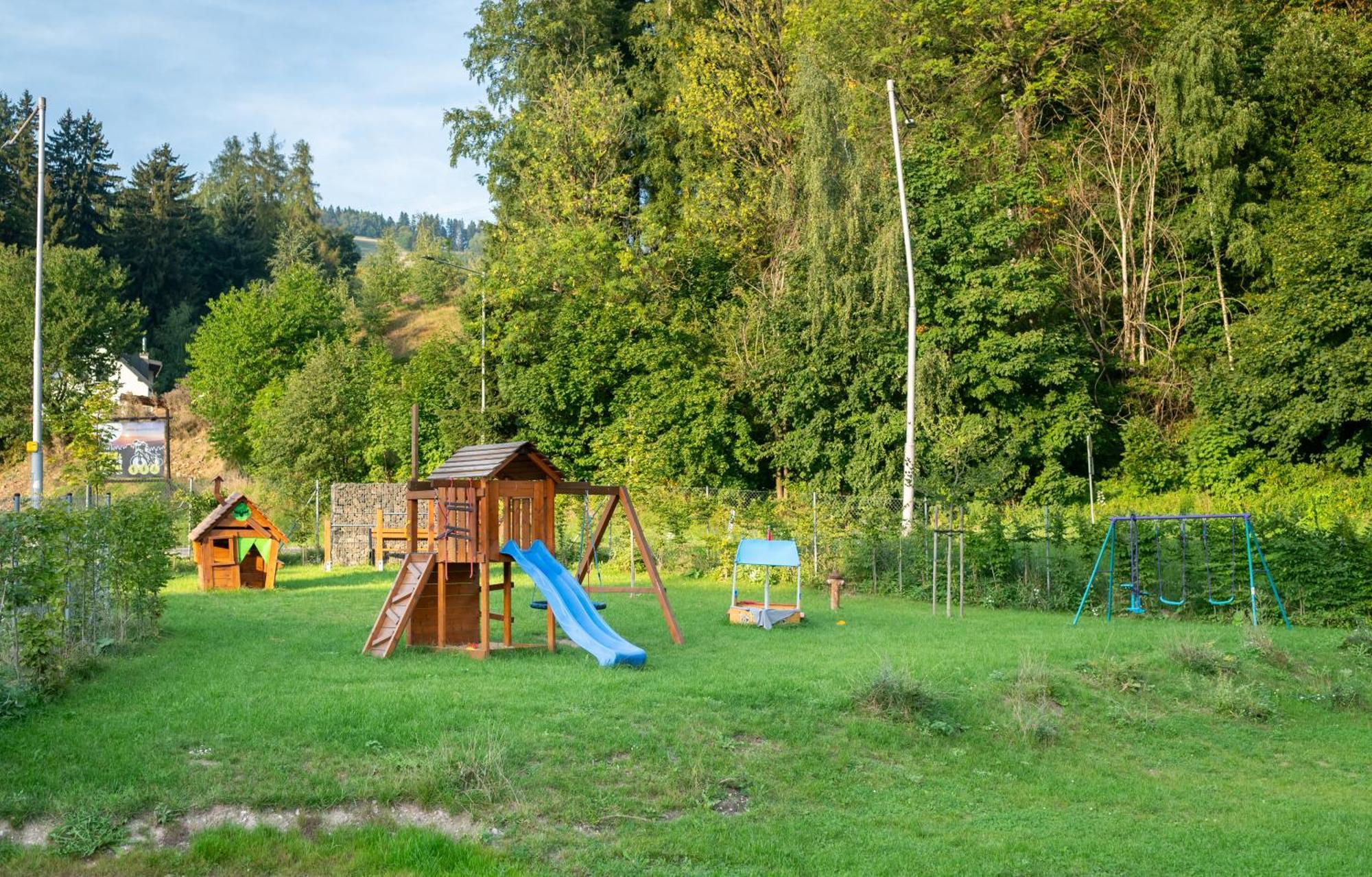 Apartmany Resort Vrchlabí Zewnętrze zdjęcie